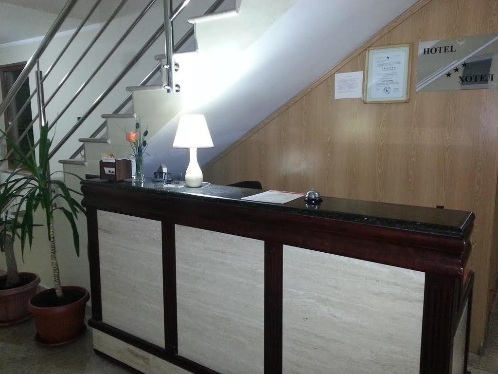 Hotel Viv Требине Екстериор снимка